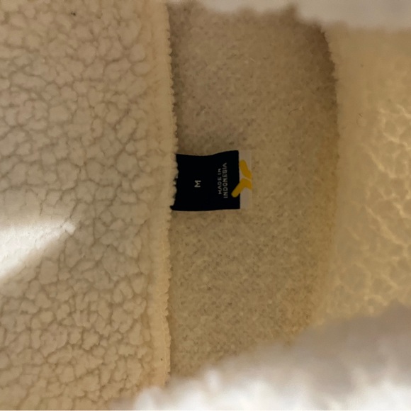 Old Navy Soft White Turtleneck Sweater - Picture 2 of 6